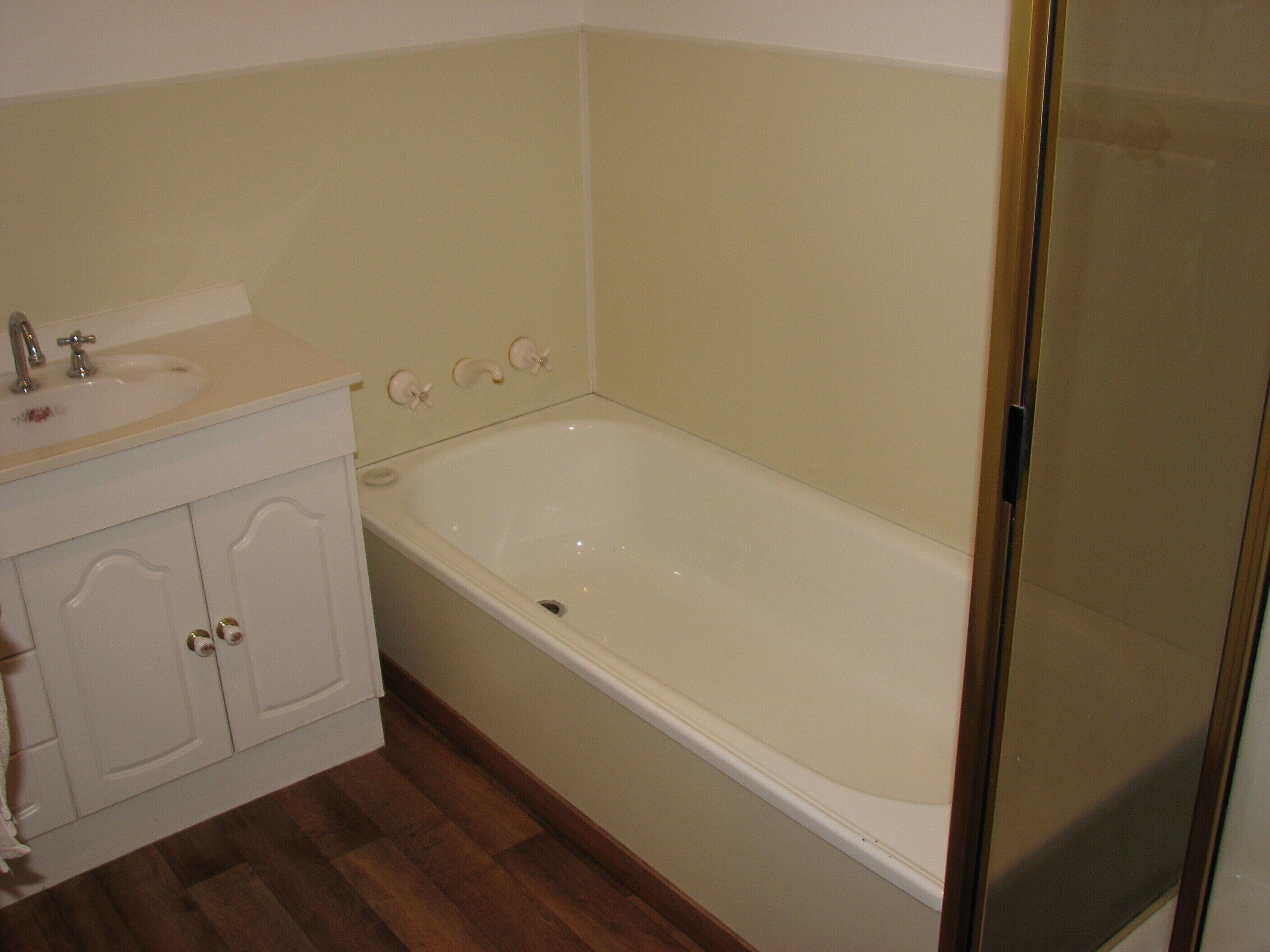 API Leisure & lifestyle Swansea — image 16