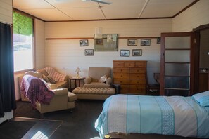 4 bedrooms, iron/ironing board, travel cot, bed sheets