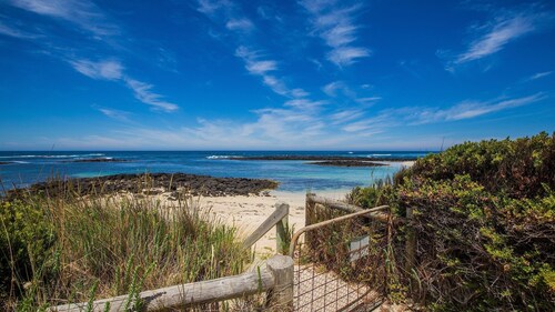 Wytonia Beachfront Studio 1