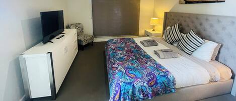 3 Schlafzimmer, Bügeleisen/Bügelbrett, WLAN, Bettwäsche