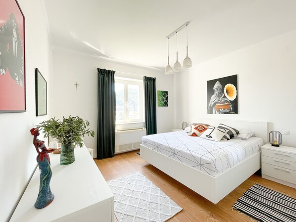 2 bedrooms, Internet, bed sheets