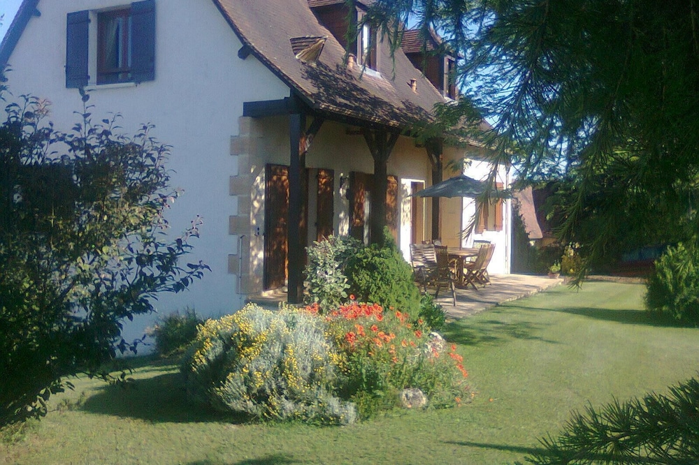 Luxury apartment in Dordogne's Golden Triangle ; sleeps up to 4