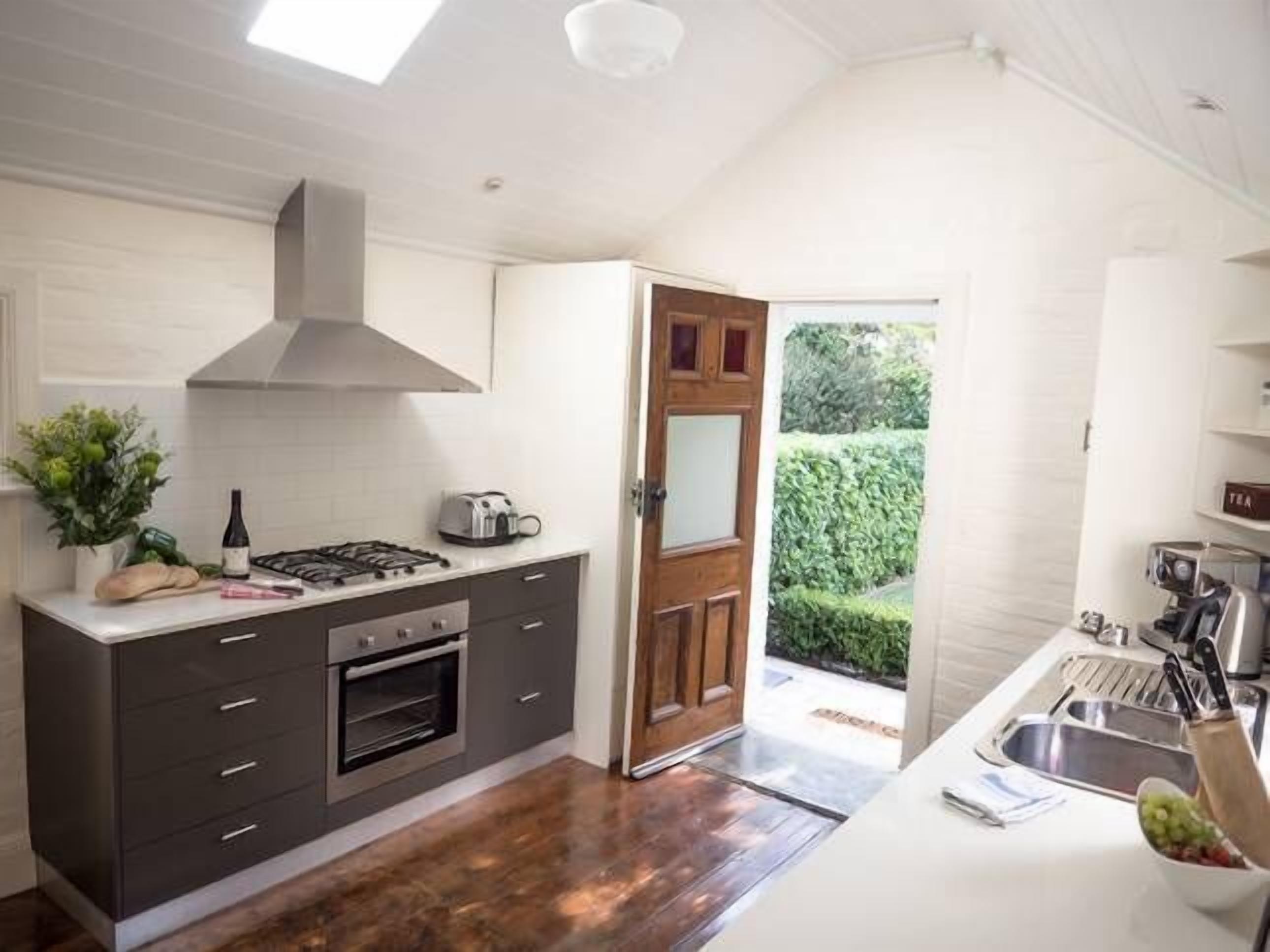 Cottage79, Central Heritage Area