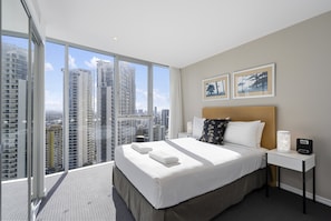 2 bedrooms, iron/ironing board, Internet, bed sheets