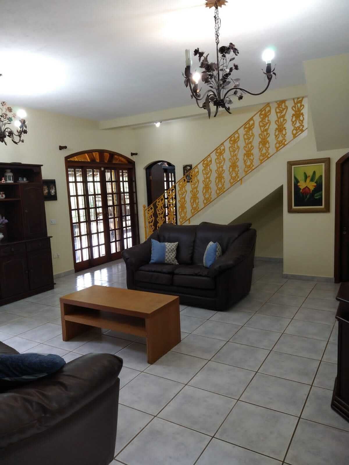 Beautiful in the middle of nature! Piccolo Mondo Ophelia Chacara (5km Rod. Fernao Dias)