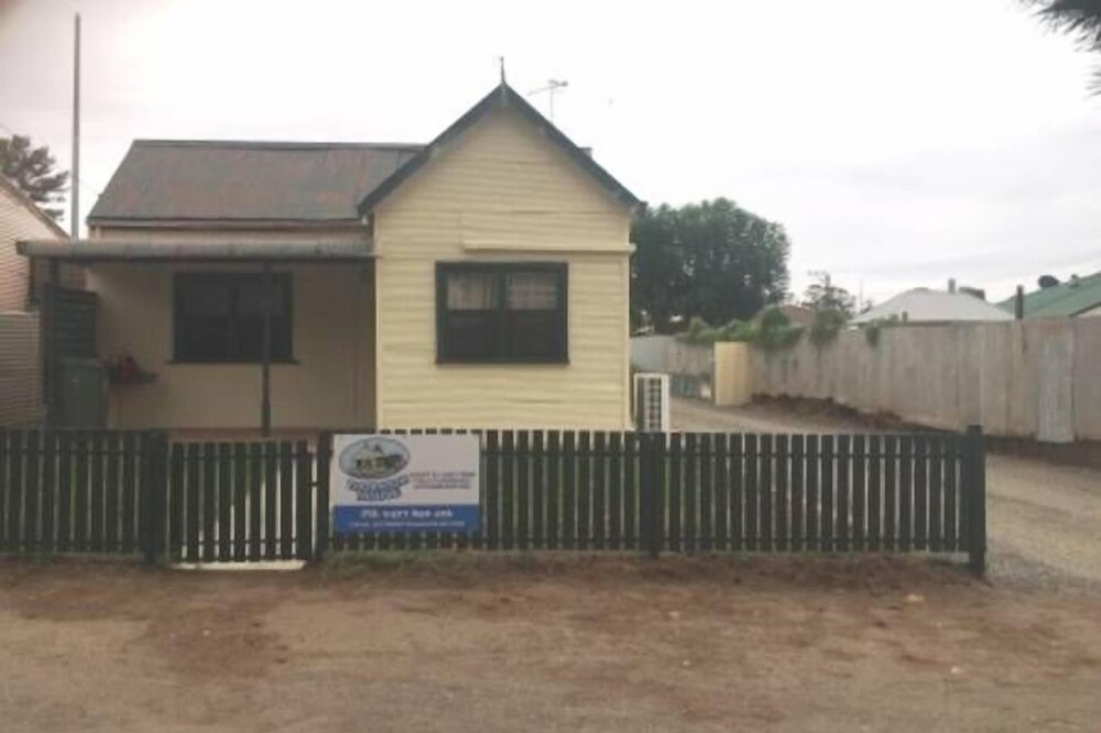 Thornton House - Short/Long term Accomodation