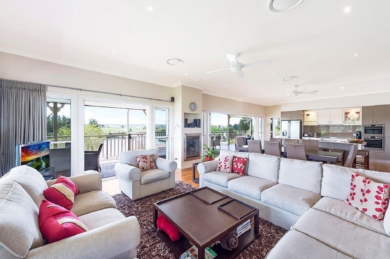 CORNWALLIS HOUSE Hawkesbury