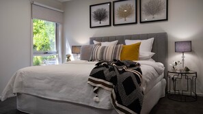 1 chambre, fer et planche à repasser, accès Internet, draps fournis