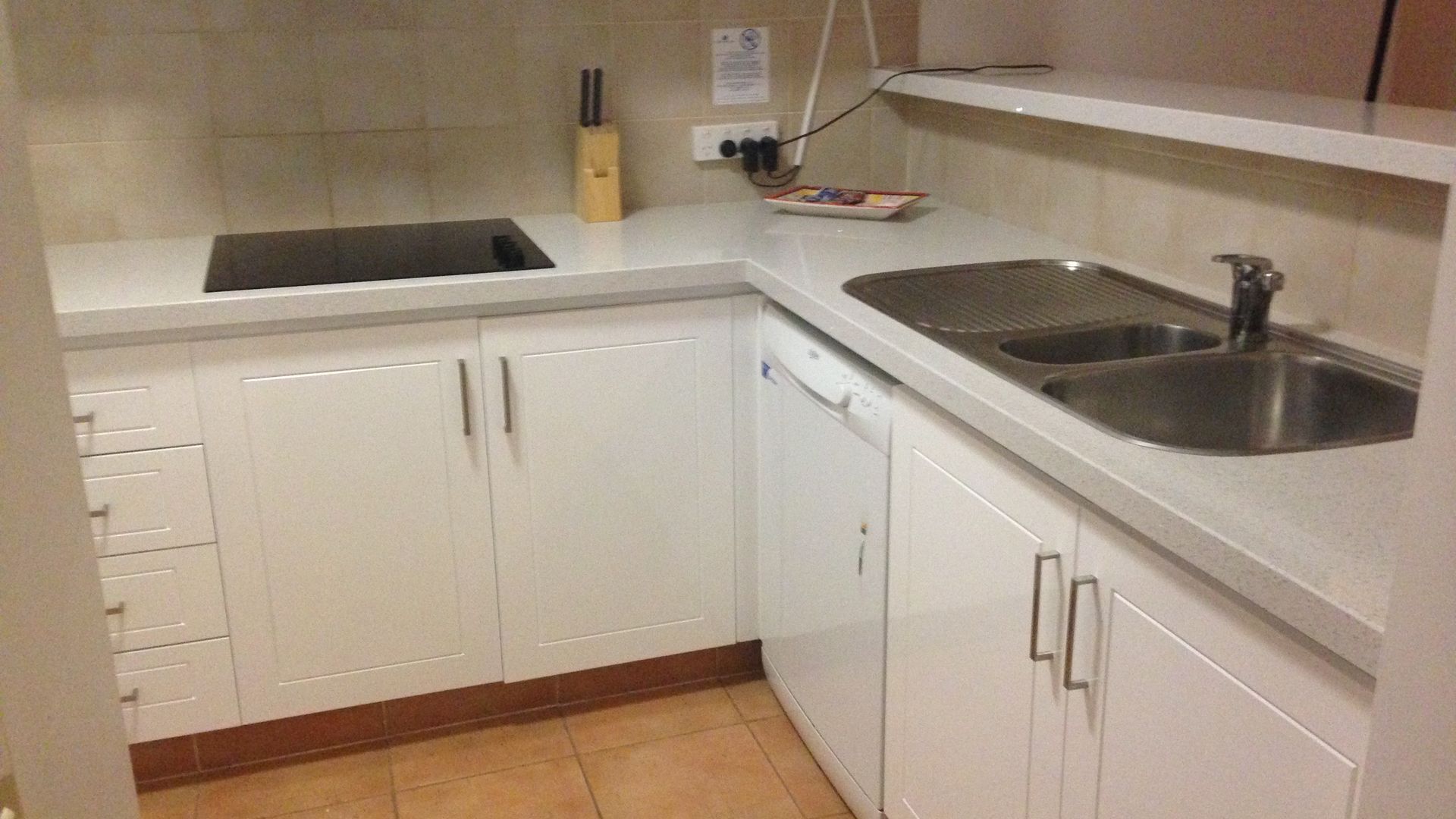 Crown Towers Resort Apartment in Surfers Paradise Very Quiet on North Side — image 12