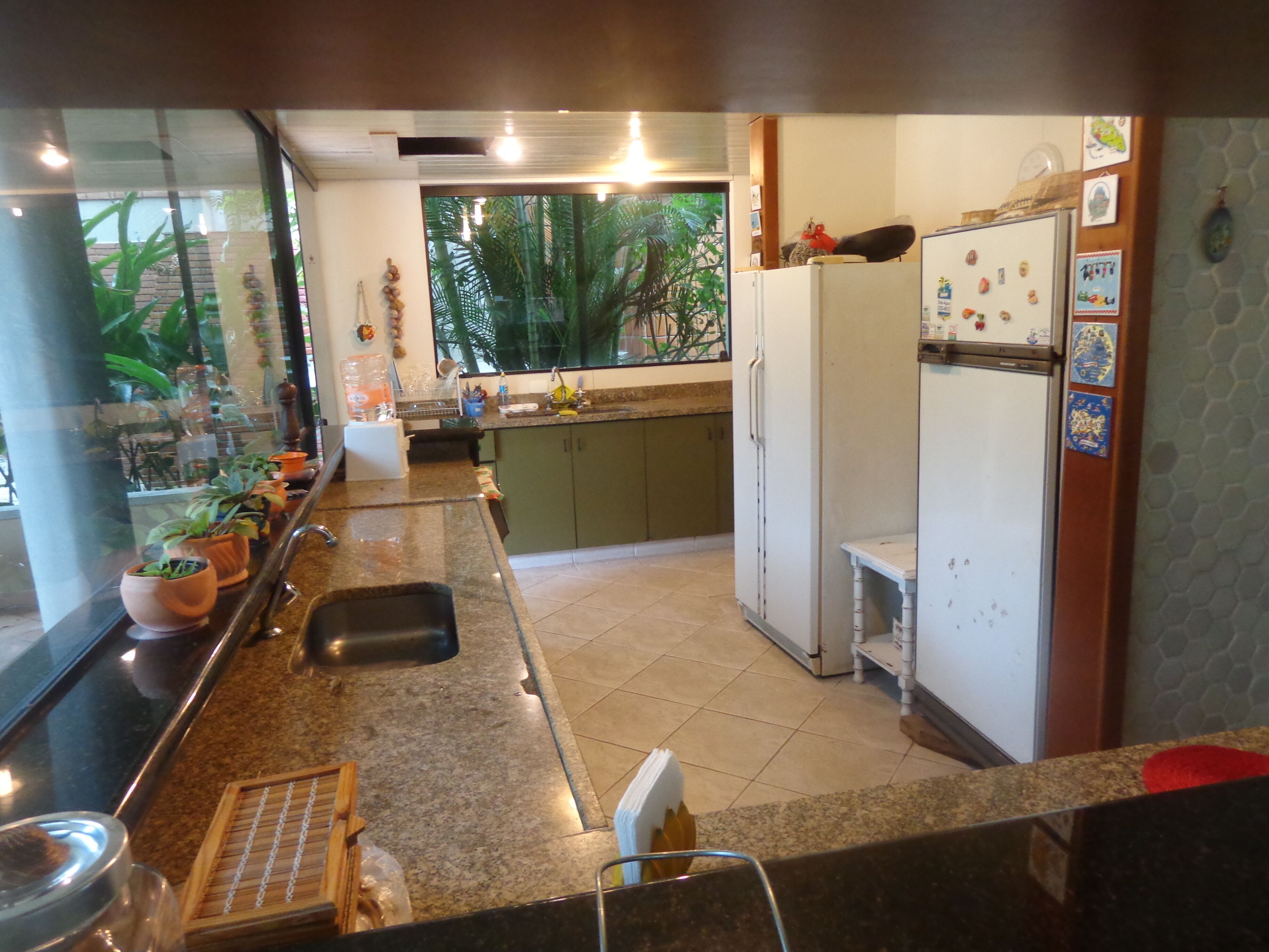 WONDERFUL HOUSE IN ENSEADA-GUARUJÁ IN A CLOSED CONDOMINIUM WITH ALL SECURITY 
