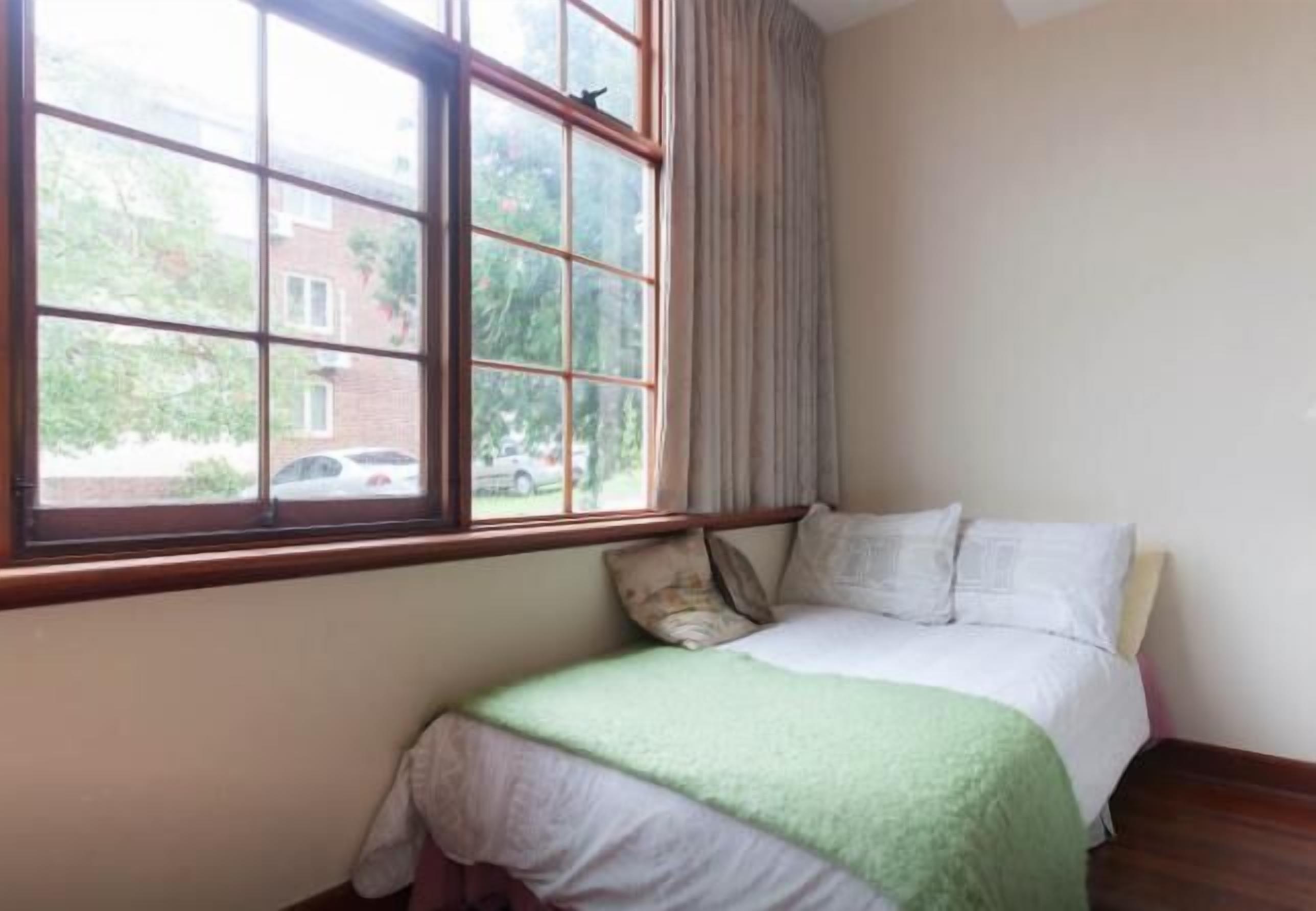 B3 Crawley/Nedlands Apartment 1 BRM + Sleepout - 2min walk to UWA