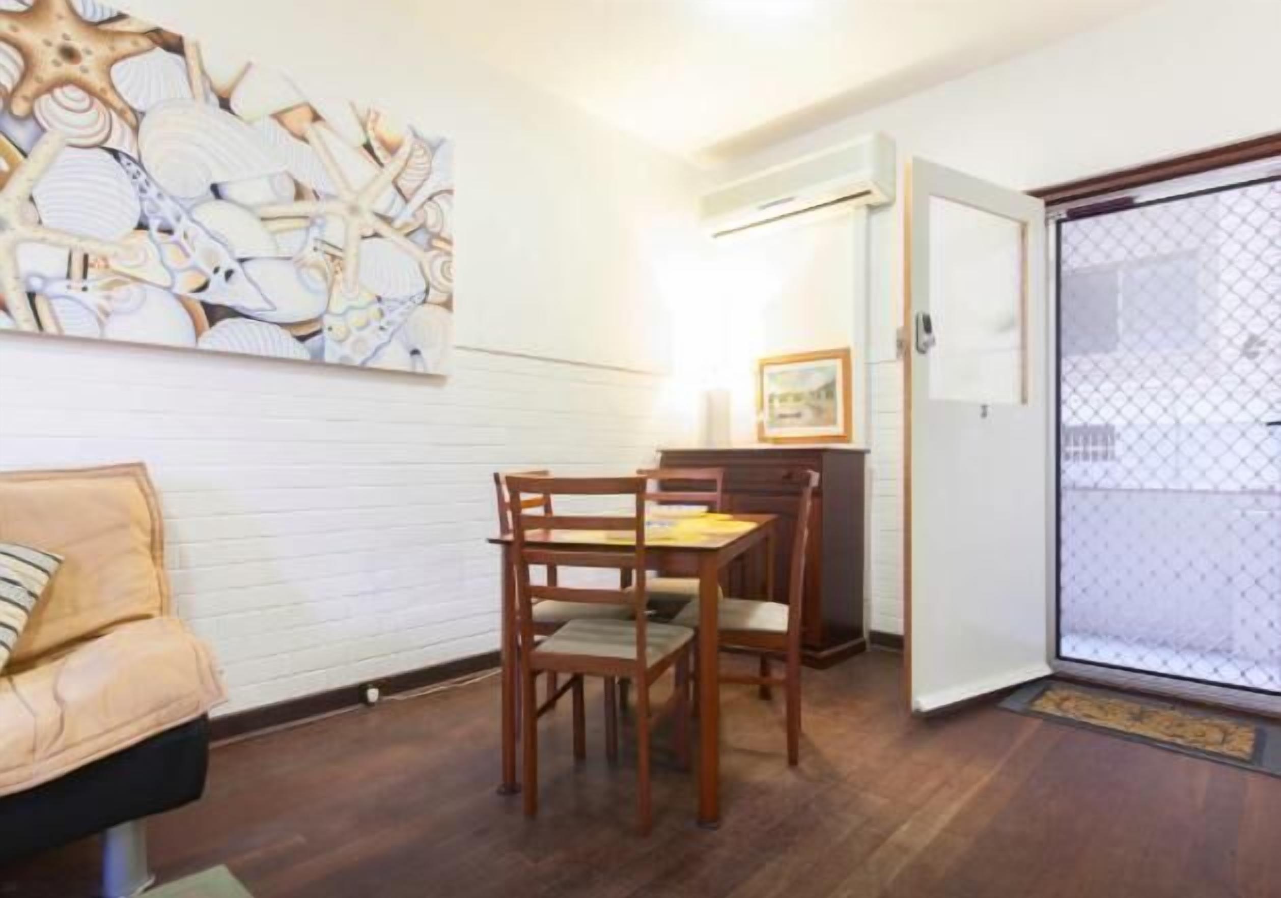 B3 Crawley/Nedlands Apartment 1 BRM + Sleepout - 2min walk to UWA — image 2
