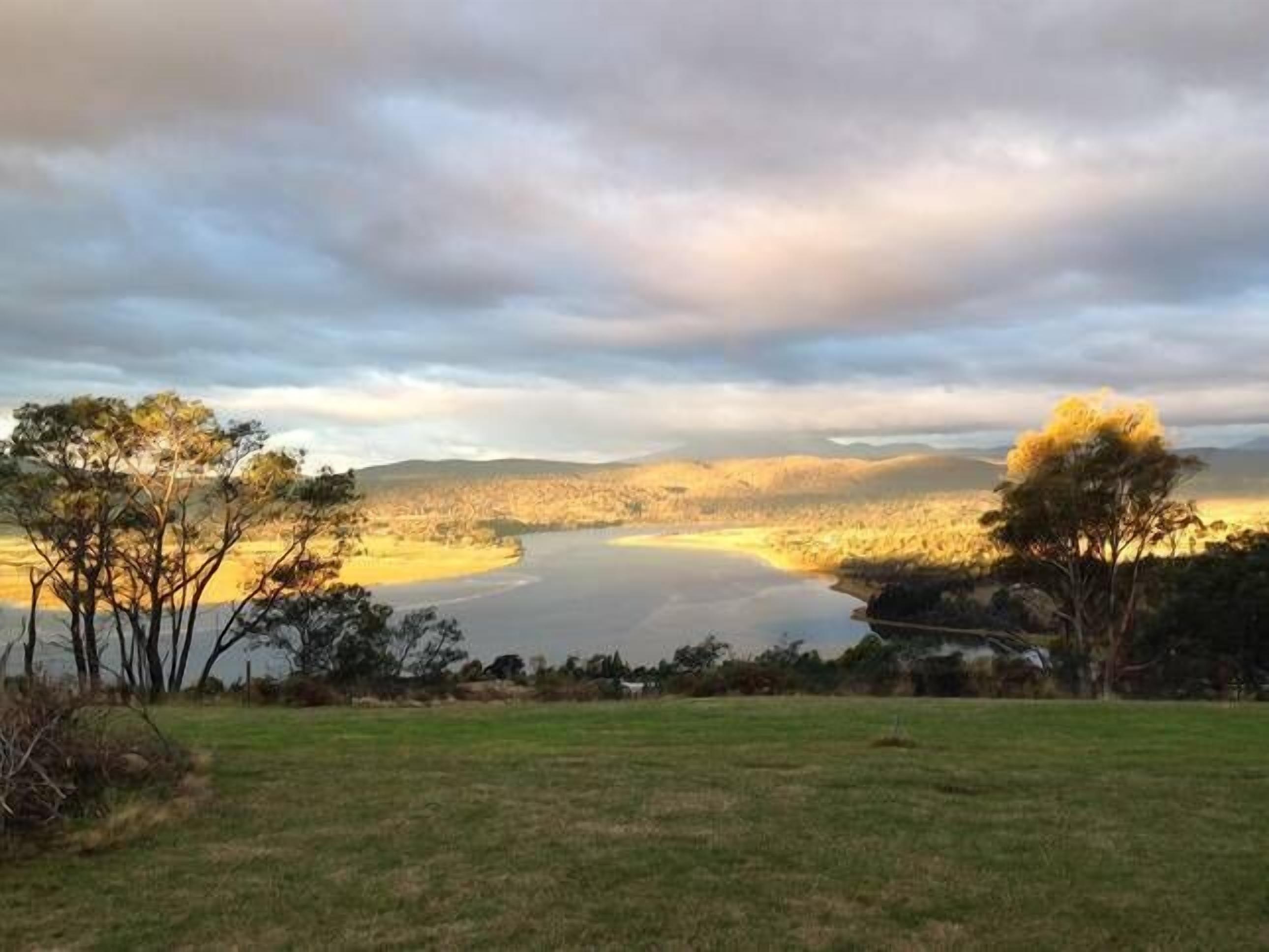 The Villa on Pine Tree Avenue — image 14