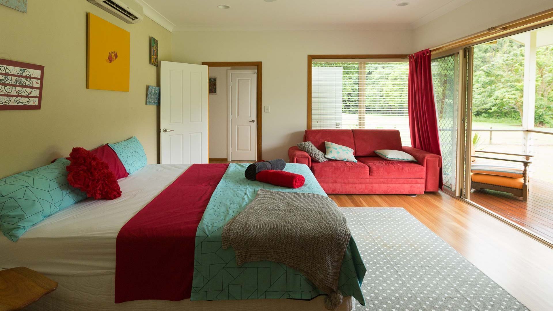 Cairns PET FRIENDL THE HOMESTEAD: Redlynch Pet fees apply Kitchenette YES — image 18