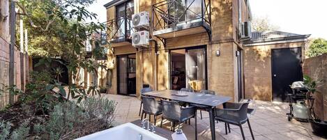 Restauration extérieure