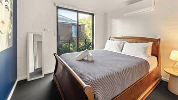 3 Schlafzimmer, BĂŒgeleisen/BĂŒgelbrett, Internetzugang