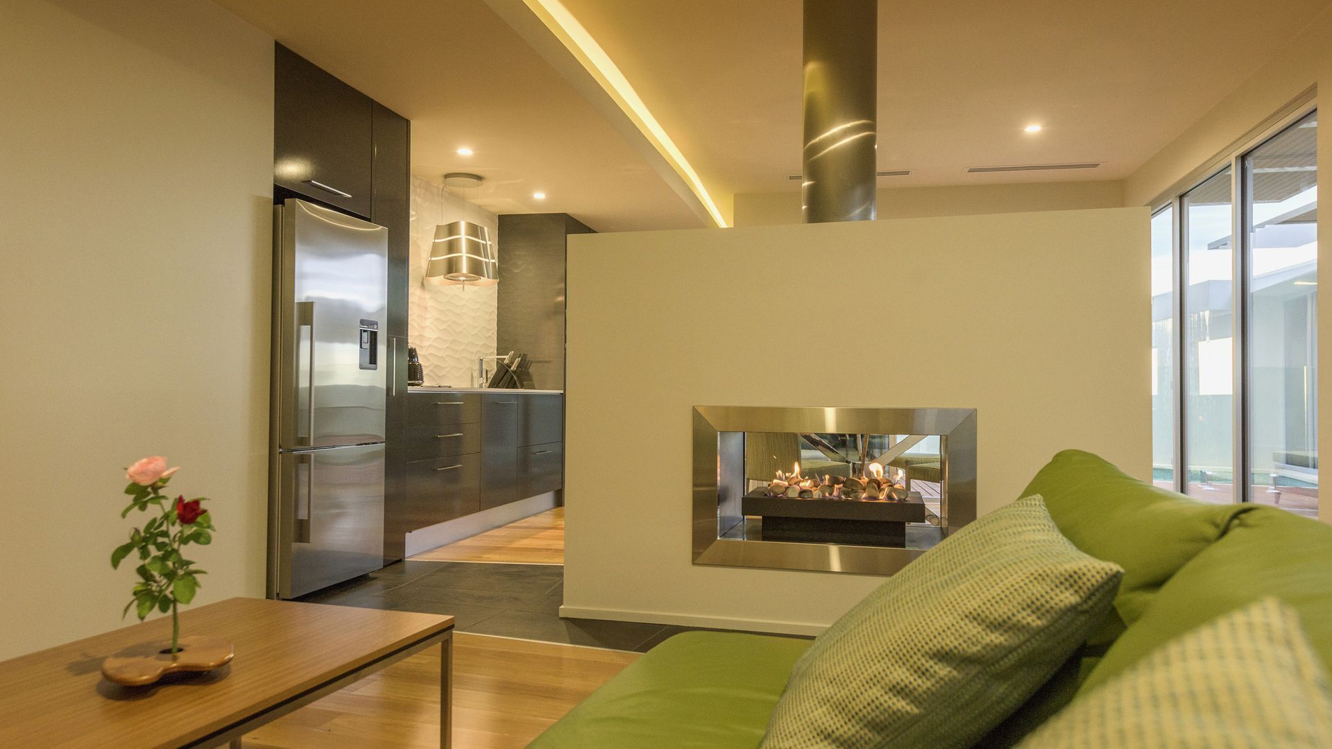 The Frames 'Pastiche' Luxury Retreat overlooking River Murray private Pool, Spa