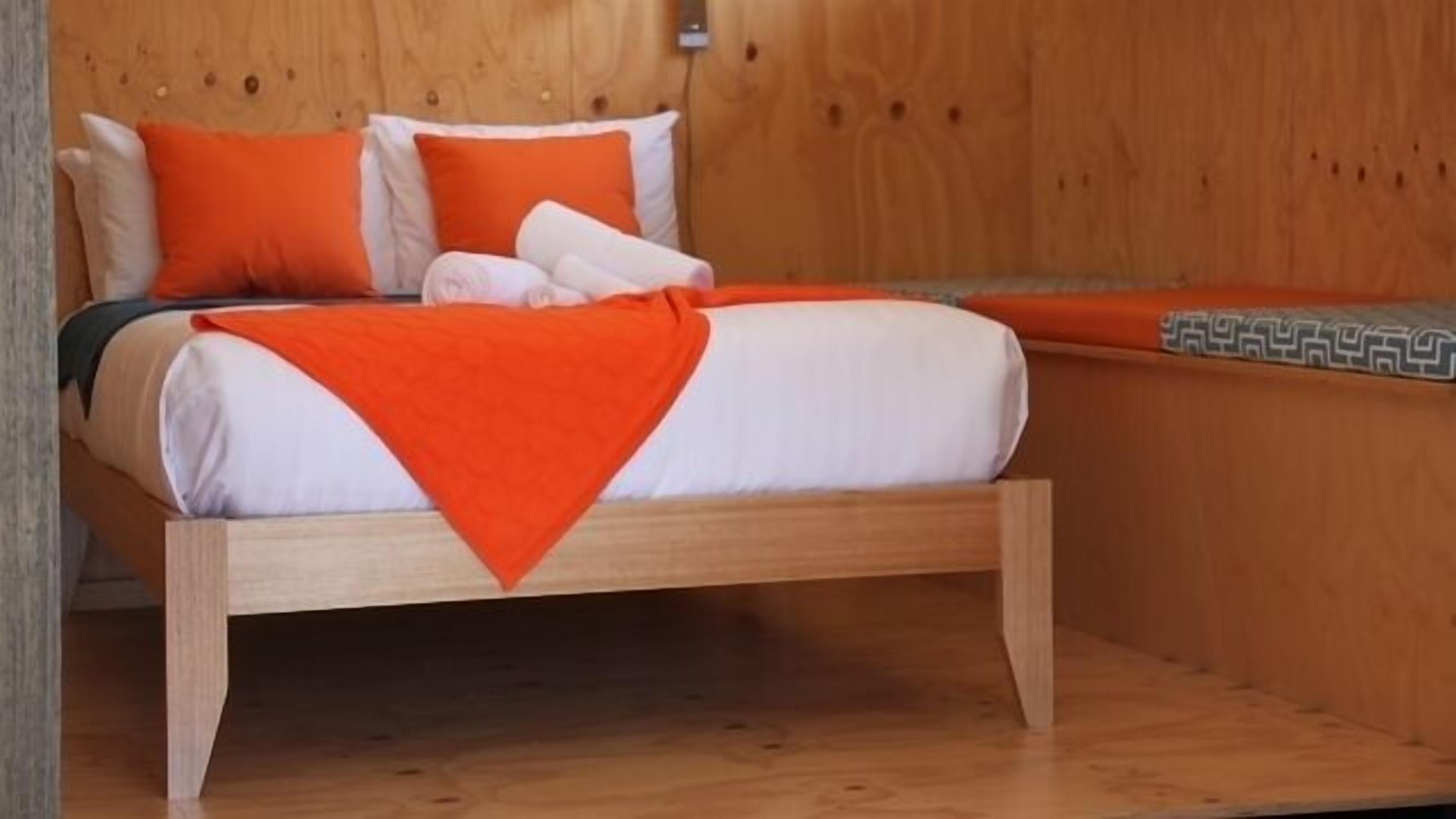 BAY OF FIRES ECO HUT Binalong Bay — image 13