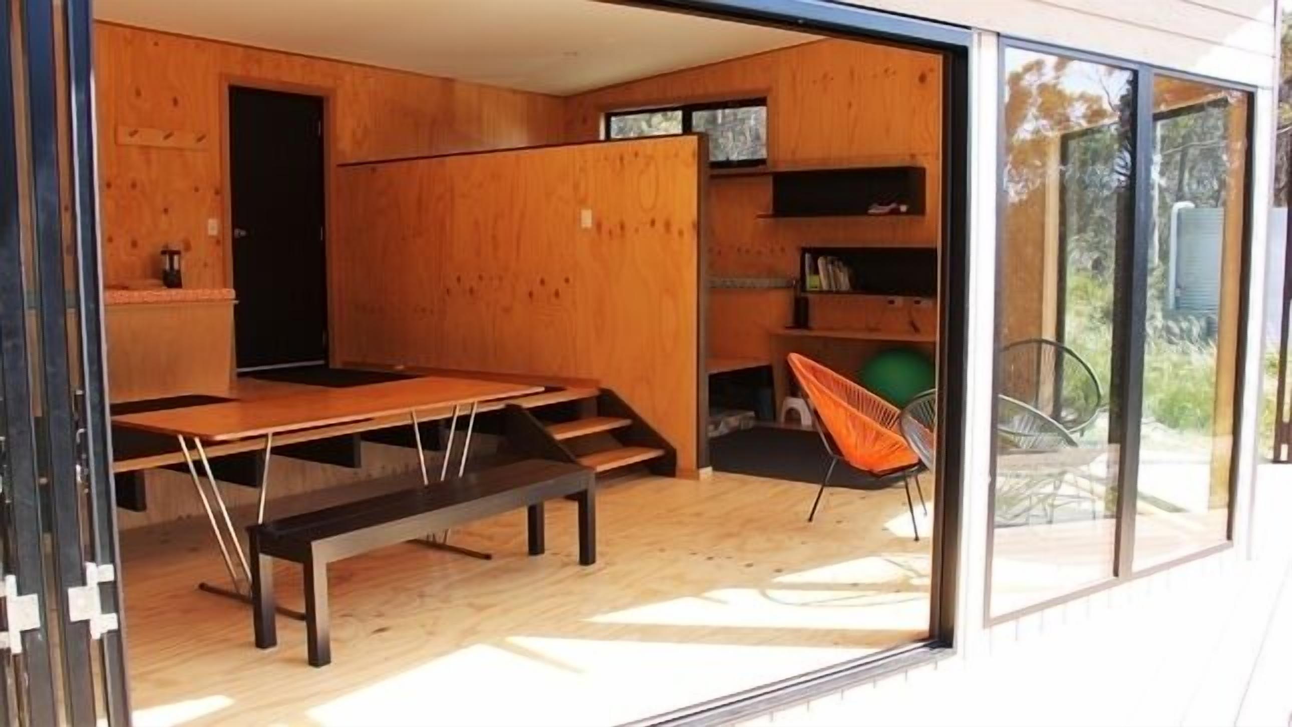 BAY OF FIRES ECO HUT Binalong Bay — image 4