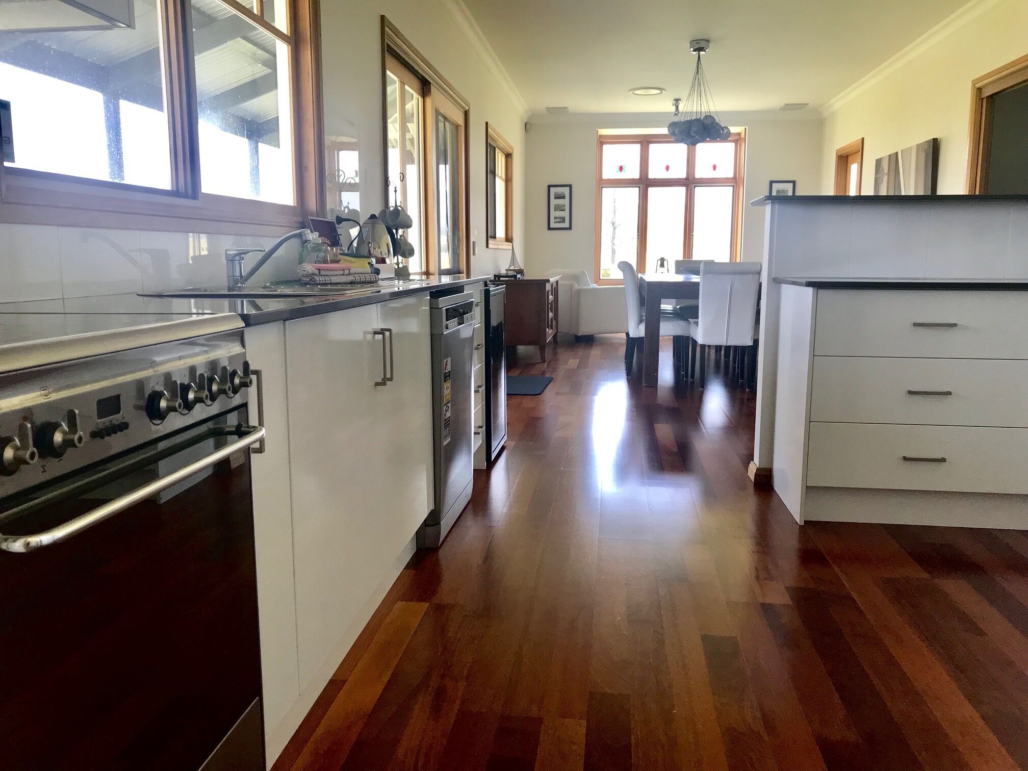 Kinsale Cottage - Beautiful and Stylish — image 7