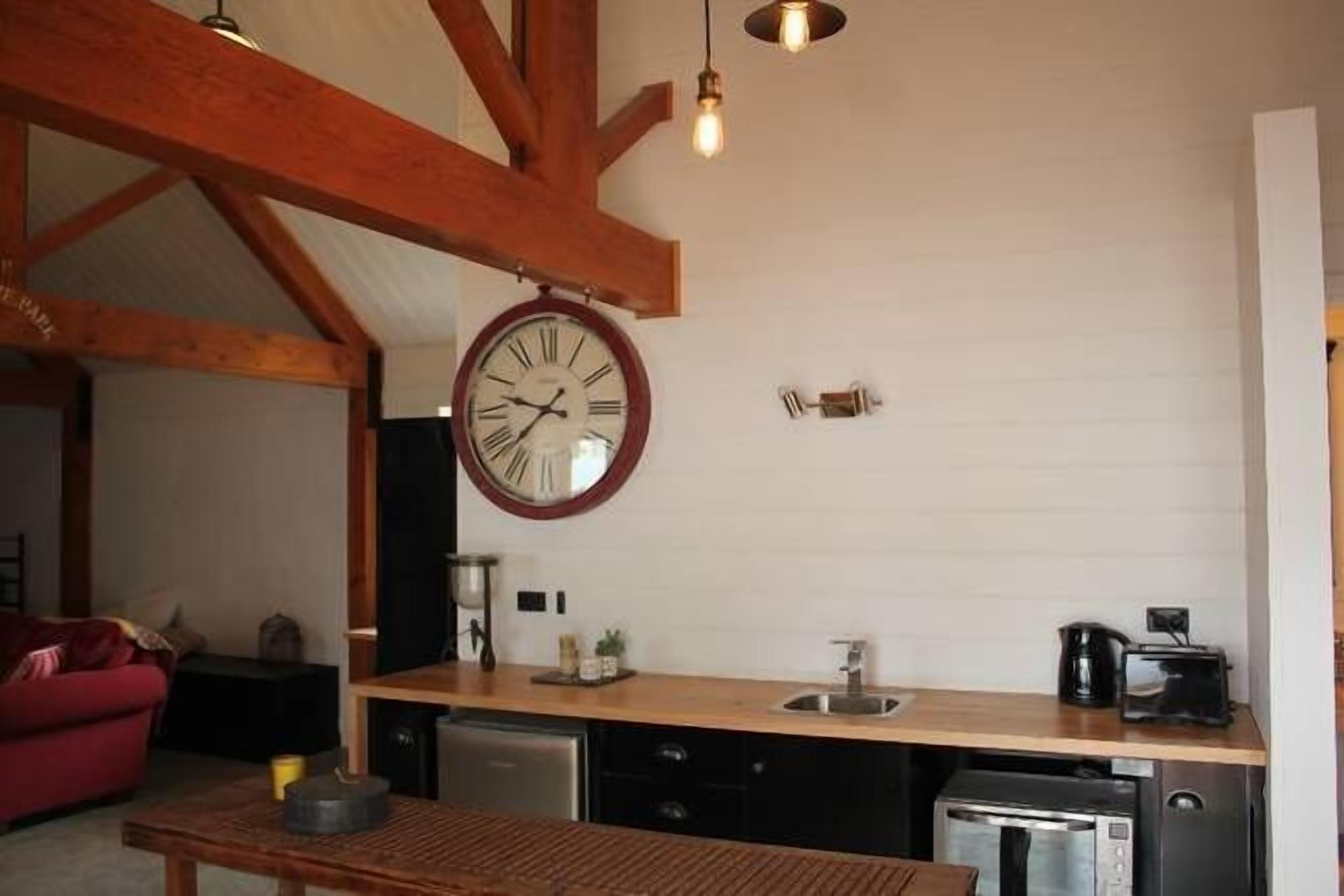 STABLE DOOR in Lara " You Yangs "