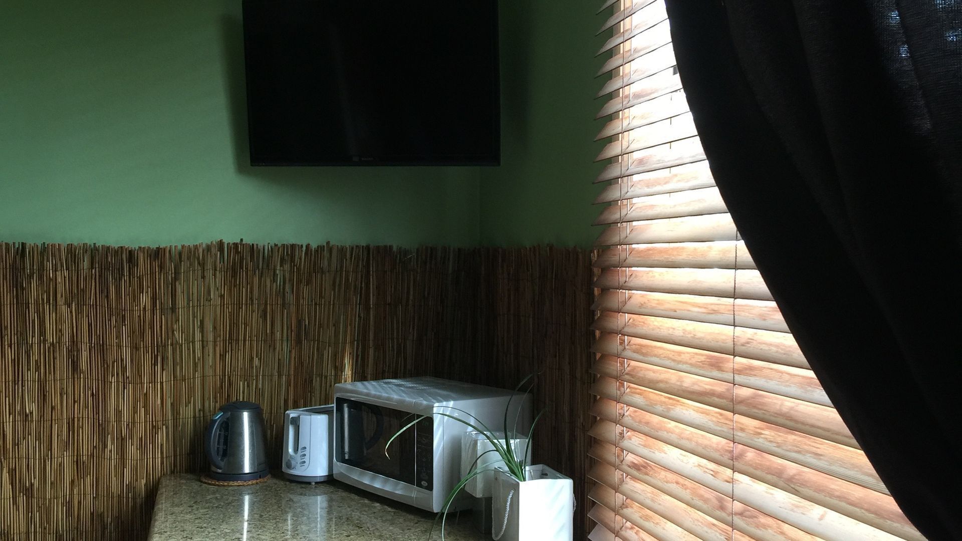 The Bridge Seaside RetreatLong term stay welcome — image 7