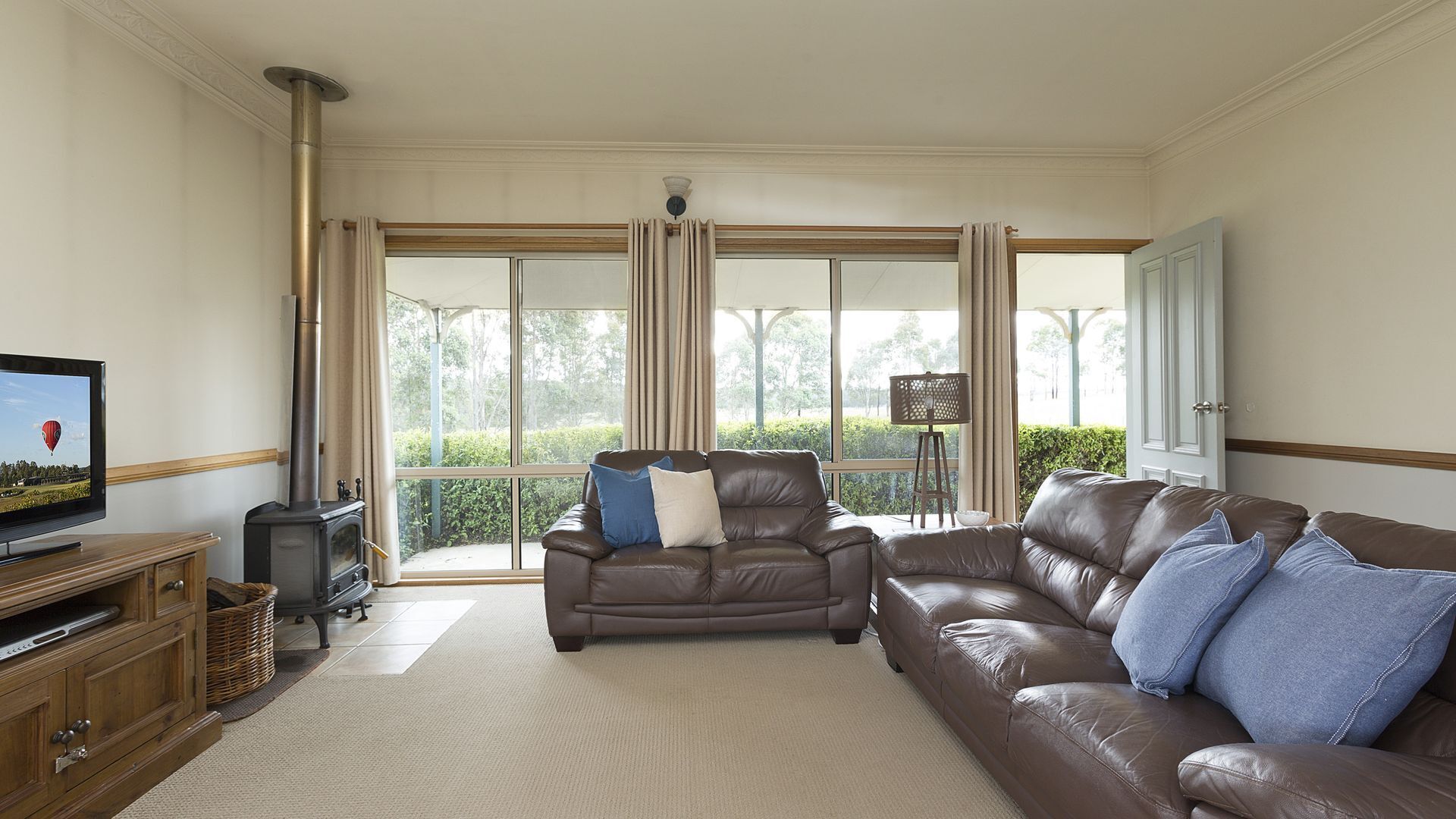 Windsors Edge Rothbury Cottage - Centrally Located — image 7