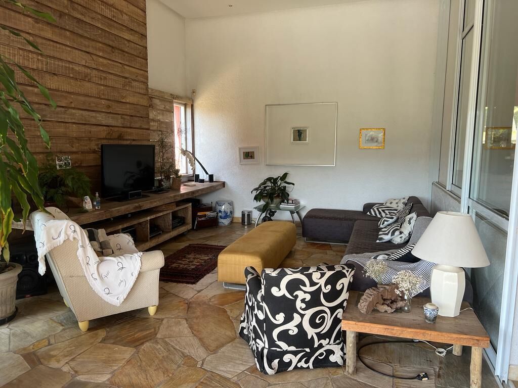 Chácara High Standard, indoor pool, outdoor, court, field football, lake.