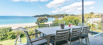 Oneroa Bay, Waterfront house in the heart of Oneroa Village | Be My Guest
