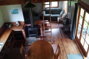 Interior - Ruru Cottage - cosy native forest hideaway (Pakawau Beach)