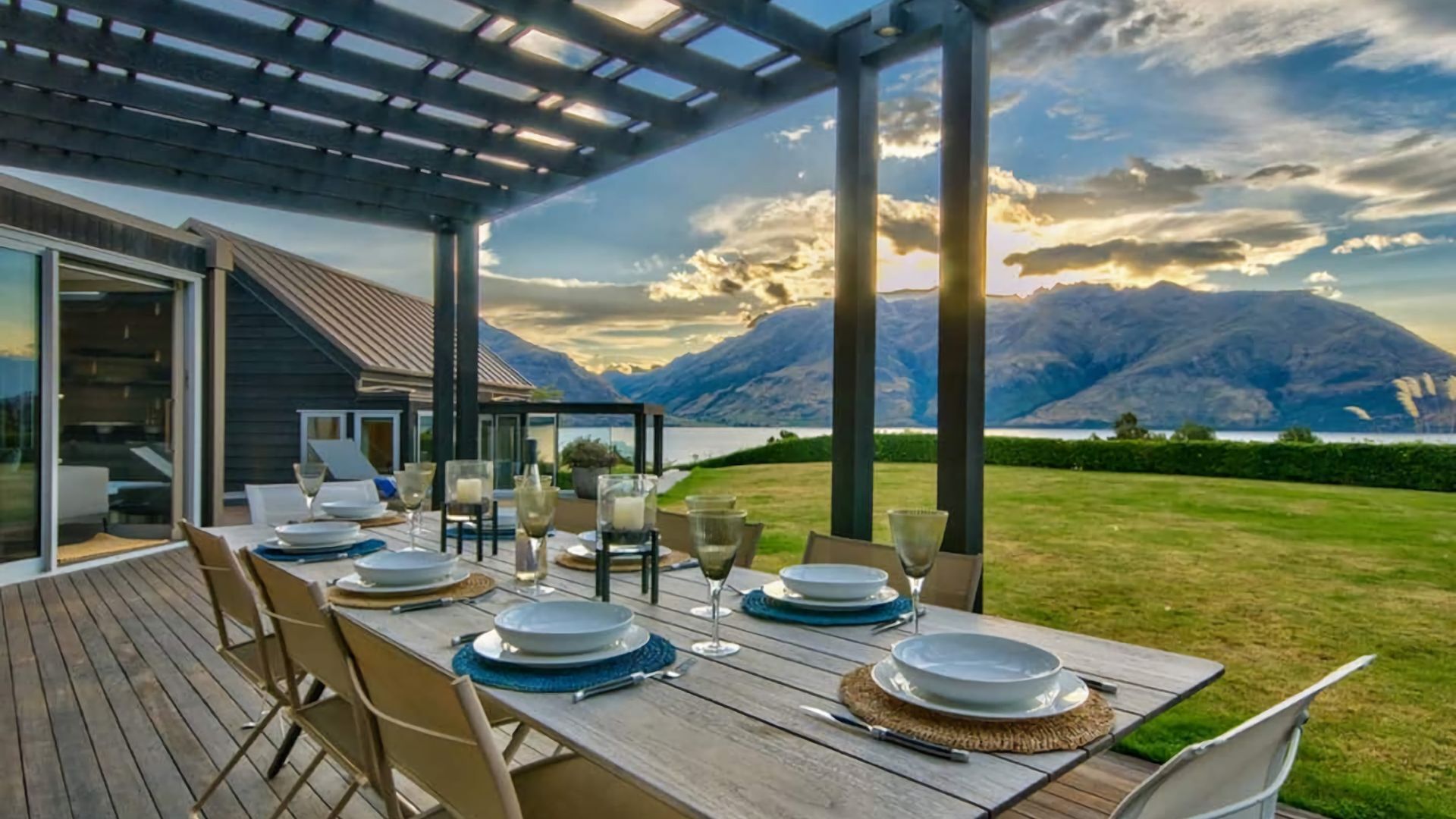 What better way to spend an evening with friends or family than sitting on the deck enjoying the sunset and a fantastic meal - not to mention some local wine.