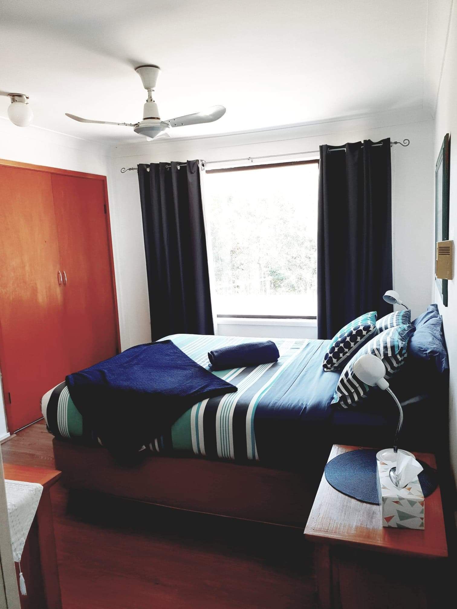 "Cockleshells" by the Lake