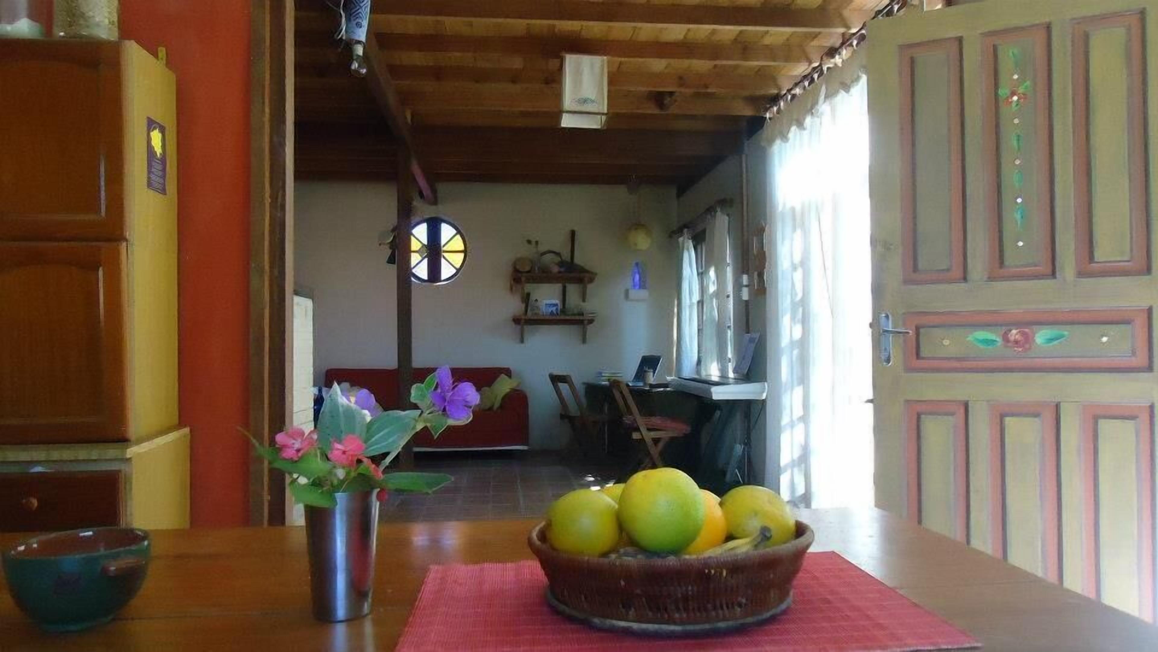 Beautiful house three blocks from the beach. South of Florianópolis Island