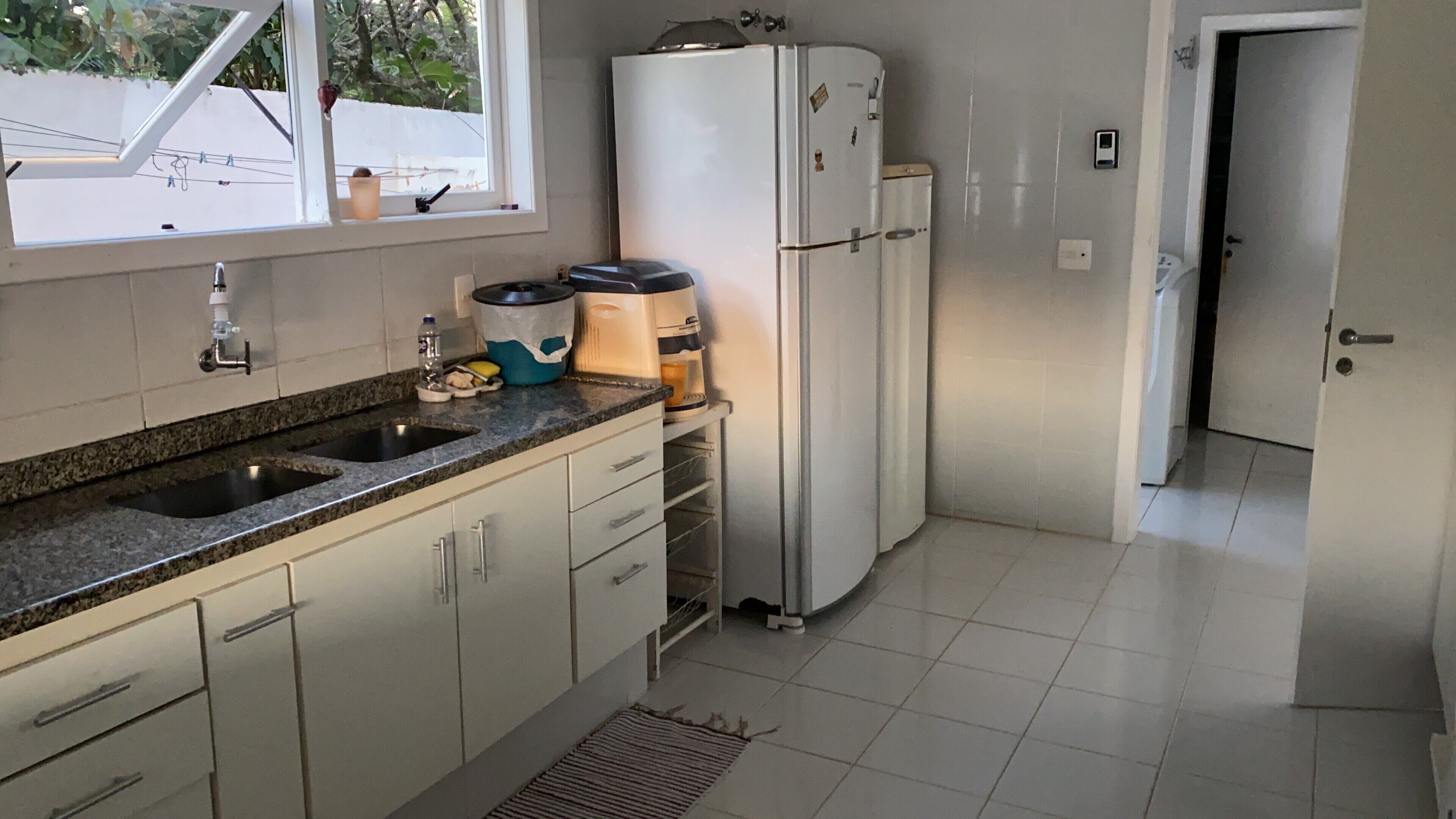 Cinema House facing the sea, Sleeps 10 people PRAIA FEITICEIRA 