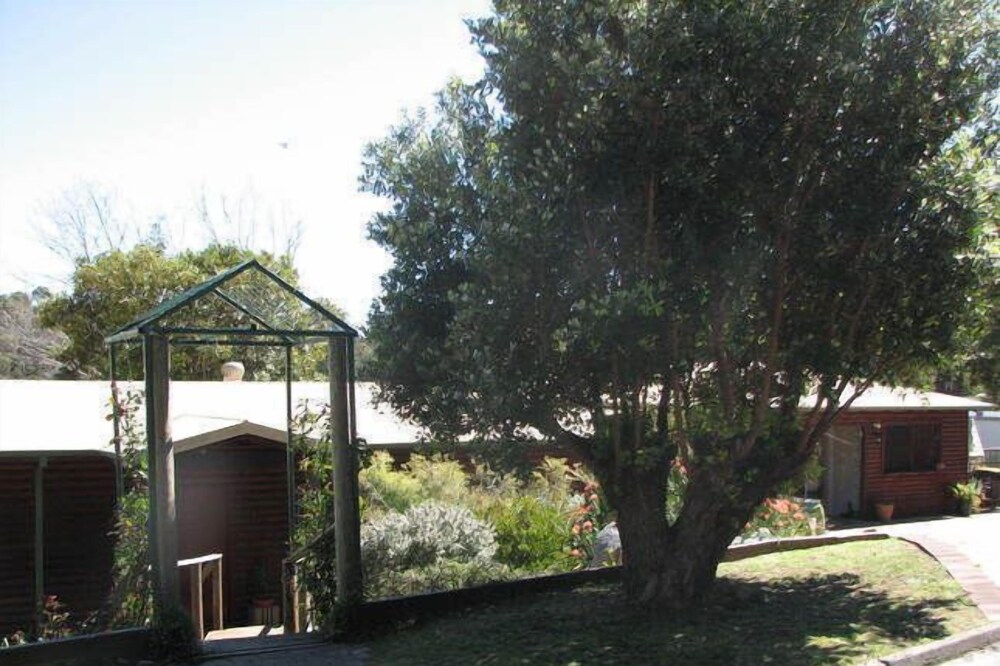 The Log Cabin B&B - Blue Wren Room