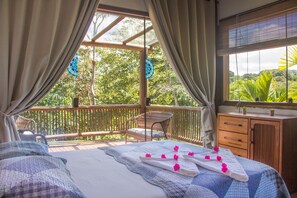 2 bedrooms, desk, iron/ironing board, WiFi - Itacarebangalo. Beautiful house in Itacaré - Bahia. (itacaré)