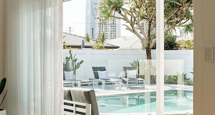 Surfers Paradise Holiday House with a Private Pool featured on Netflix
