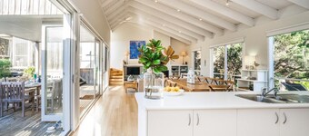 Warrawee - Quintessential Beach Retreat*