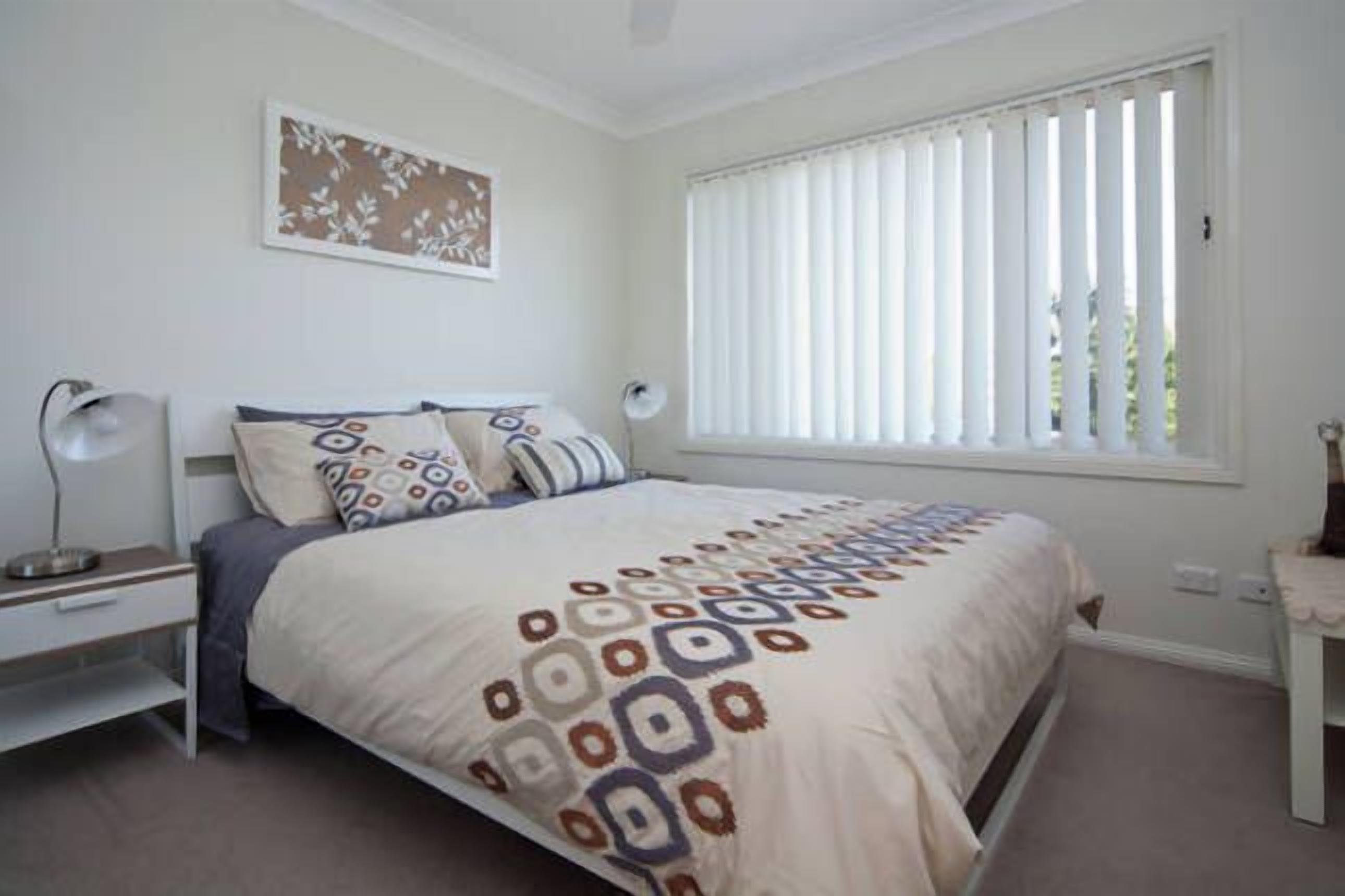 Stylish and new guesthouse \"Lakeview\" Warriewood - Mona Vale — image 6
