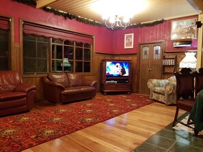 Interior - Blackwood Cobb & Co Historic Forest Retreat (Blackwood)