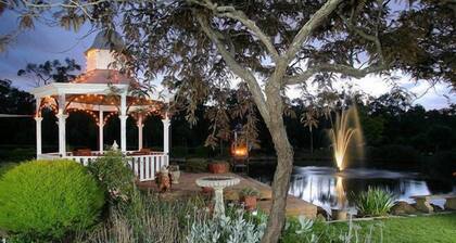Lakeside Cottage Luxury B&B