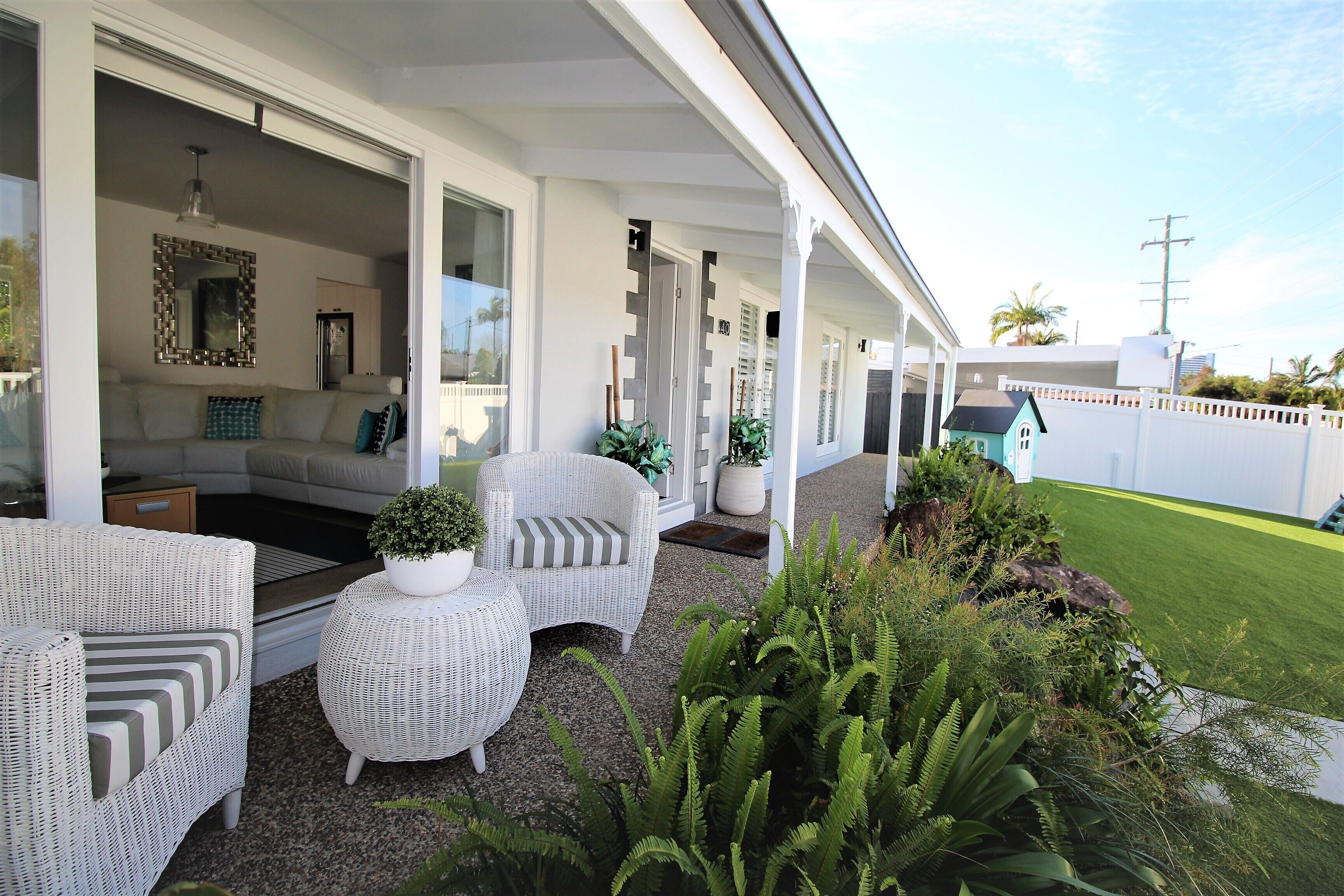 FLorida Gardens Broadbeach - Central to everything!