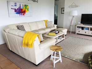 Smart TV, DVD player, ping pong, books