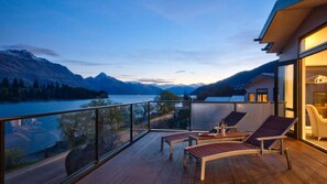 Terrace/patio - Deck 146 walk to town (Queenstown)