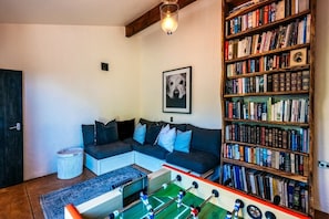 TV, fireplace, offices