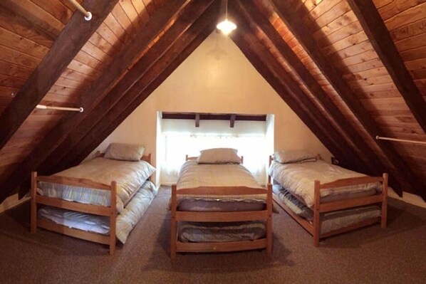 3 Schlafzimmer, Bügeleisen/Bügelbrett, kostenloses WLAN