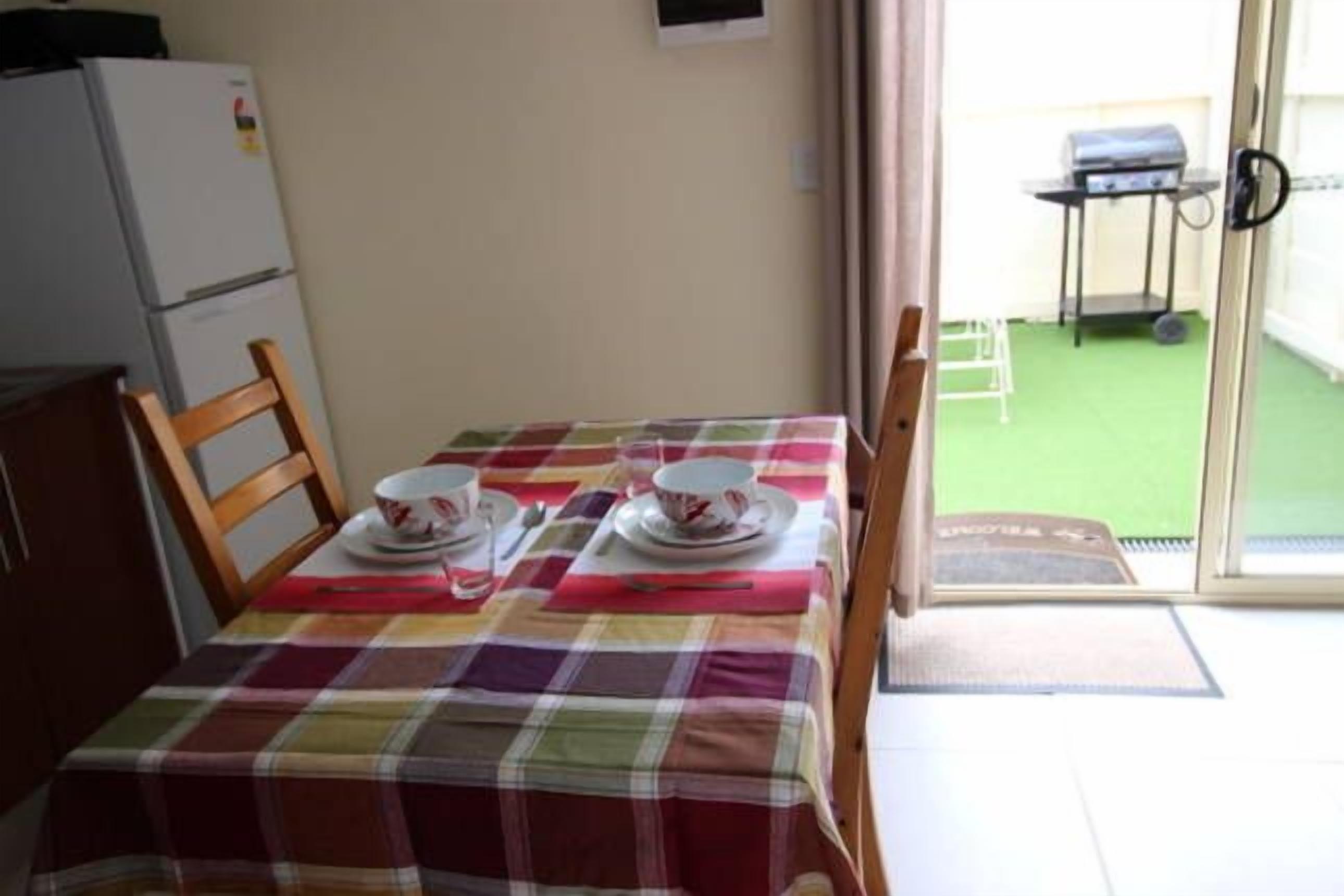 Garden Cottage: Holidays and relocation unit — image 19