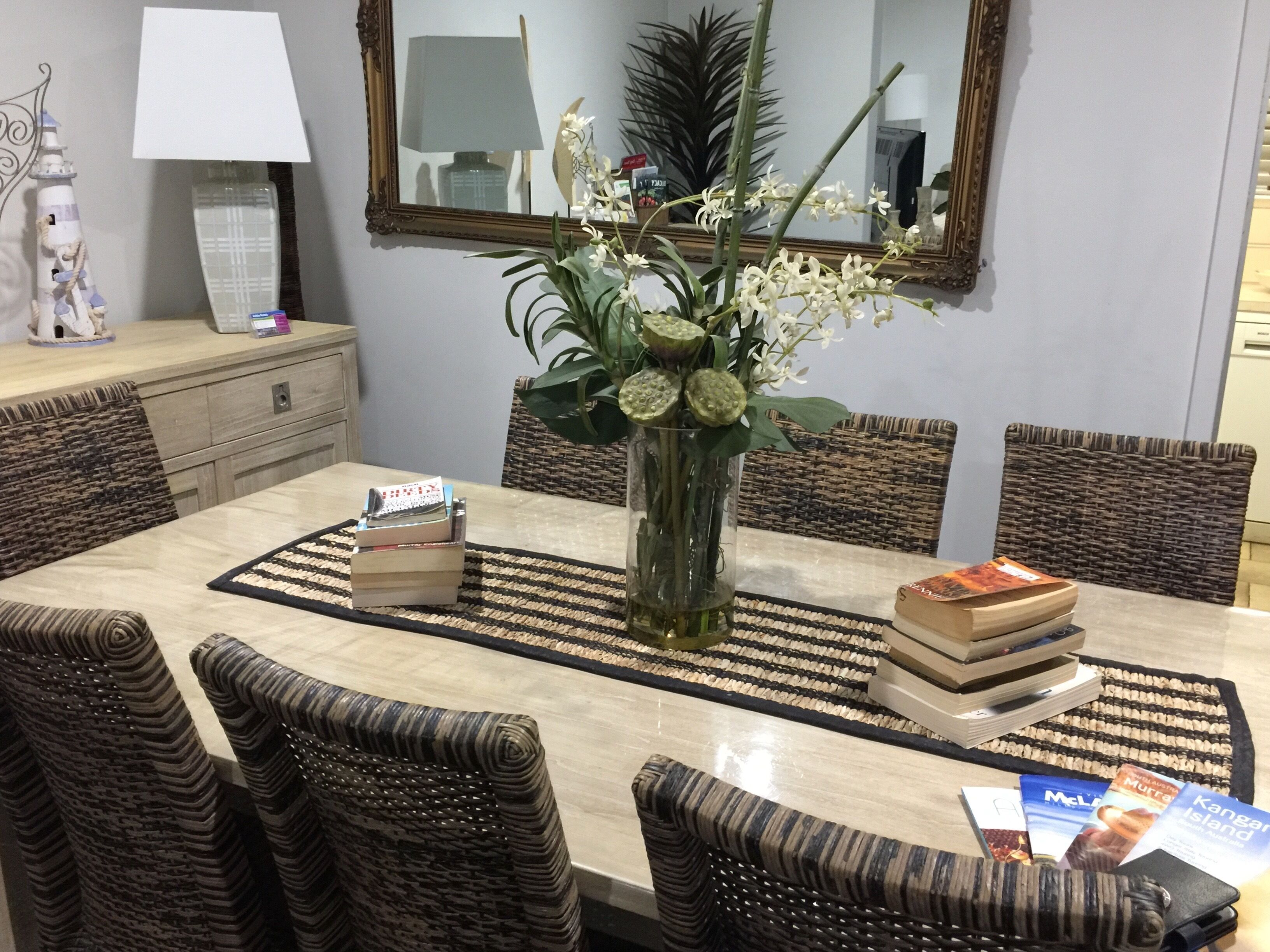 Absolute Beachfront Getaway Moana Beach — image 9