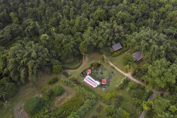 Lillypads Red Cottage - Birds eye view