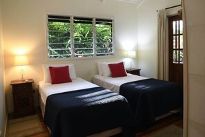 2 chambres, fer et planche Ă repasser, Wi-Fi, draps fournis